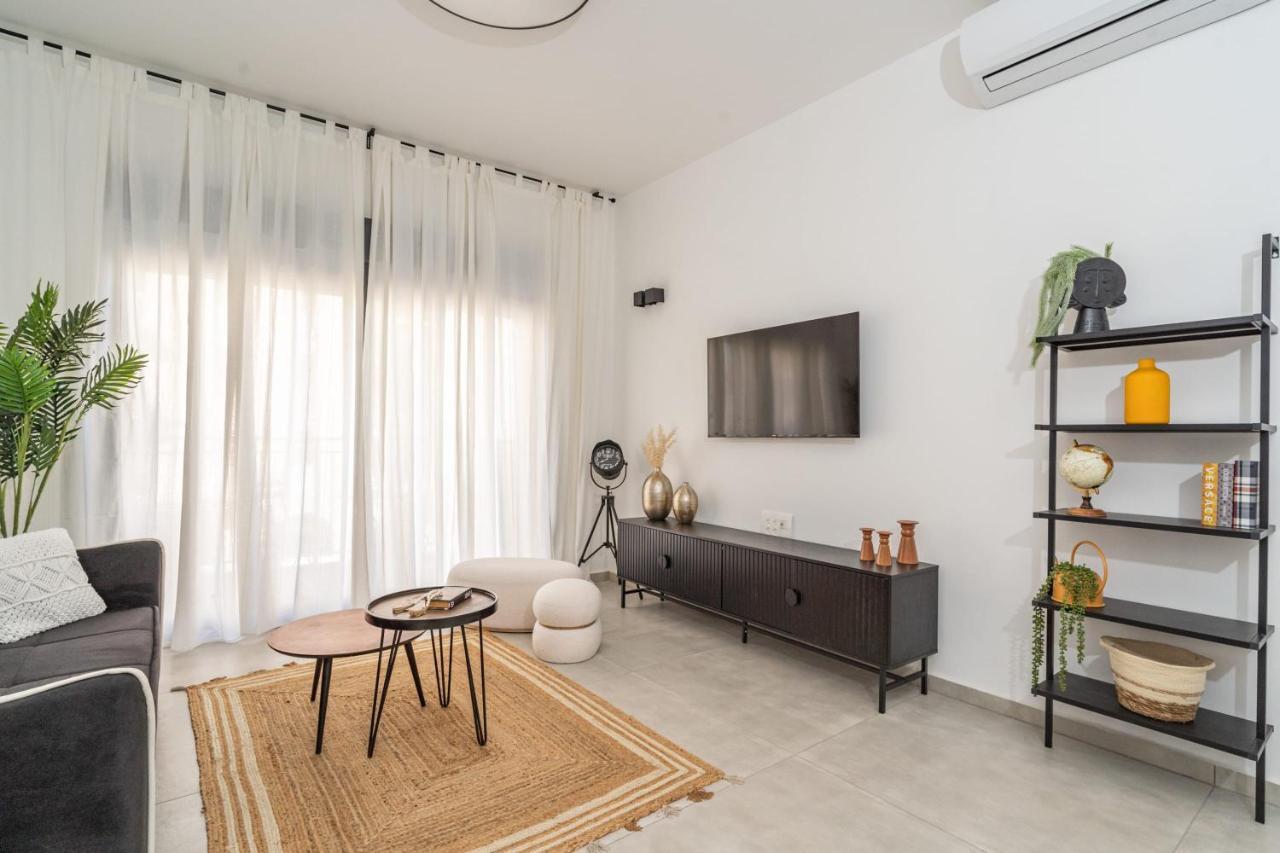 Agrippas St 8 - Isrentals Holiday home *